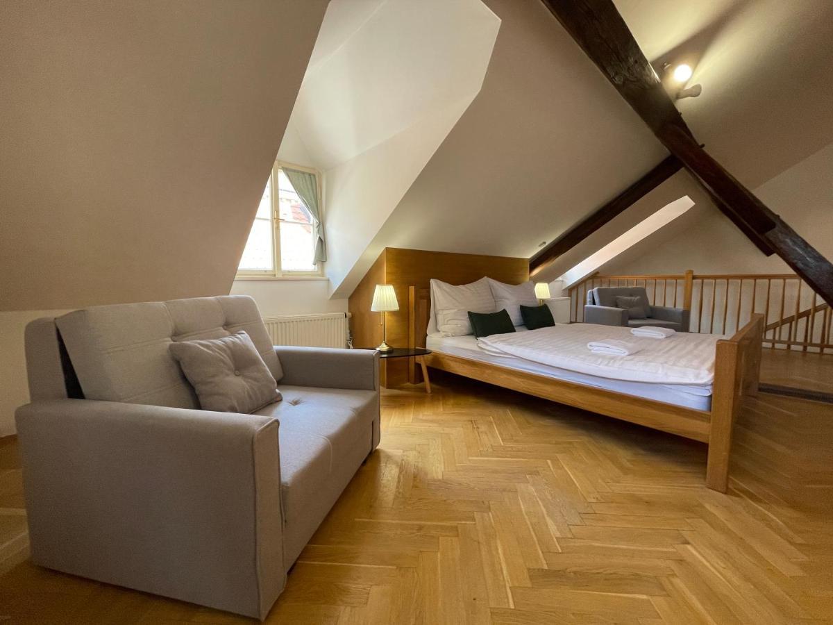 White Swan Boutique * Praga