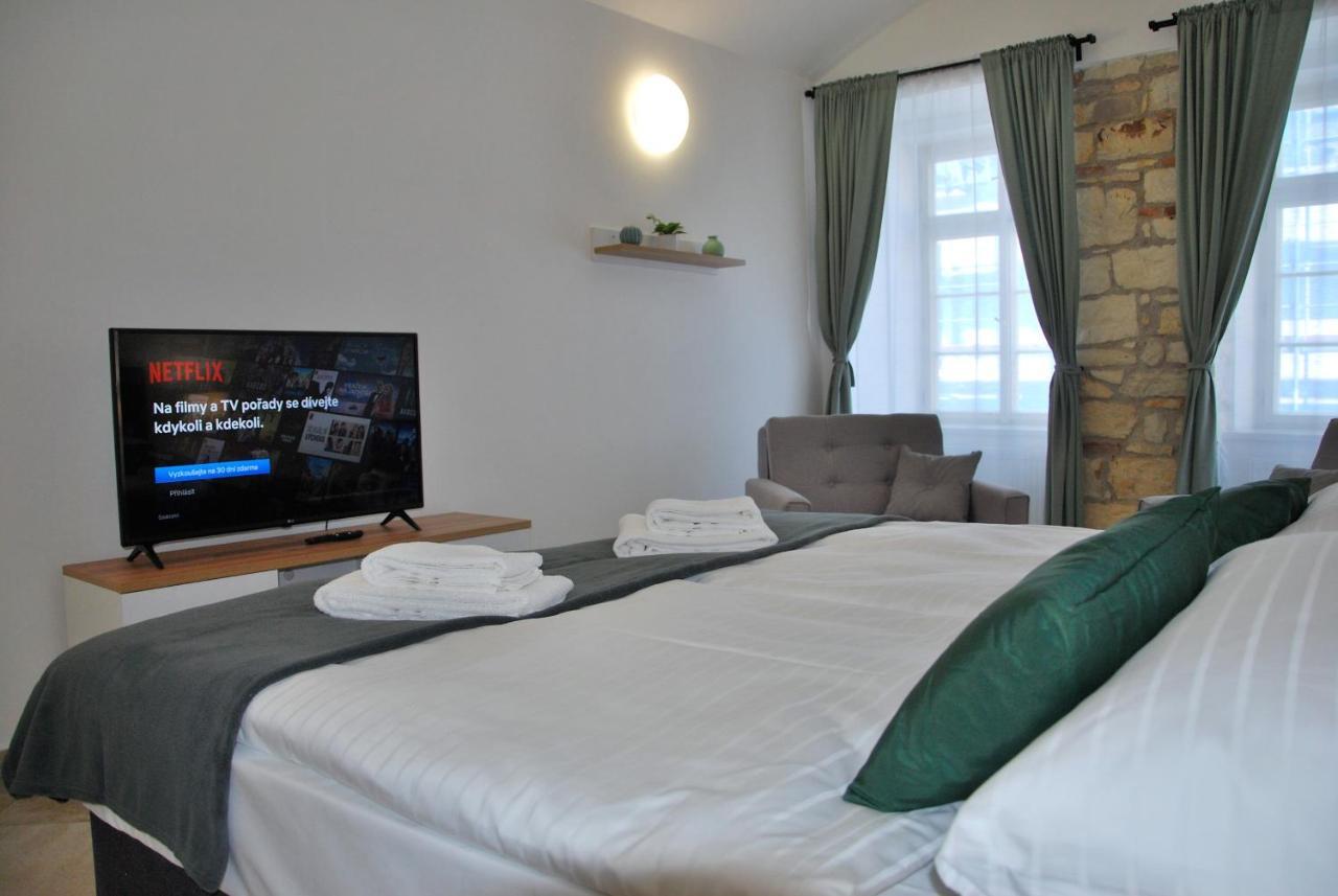 Apartment White Swan Boutique Prag